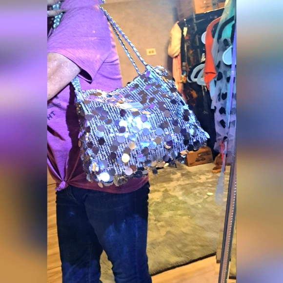 Handbags - BEAUTIFUL Purse